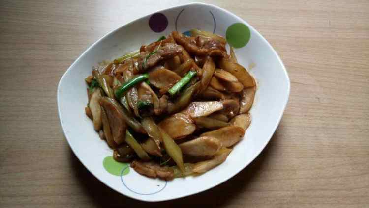 菜梗杏鲍菇炒香肠步骤11