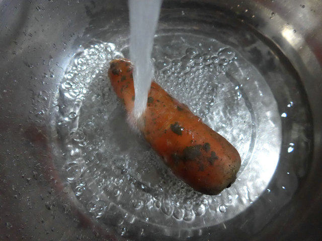 香肠蒸胡萝卜步骤2
