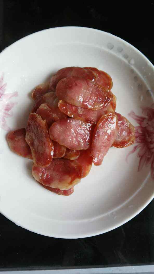 西兰花炒香肠步骤5