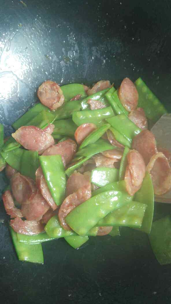 荷兰豆炒香肠步骤11