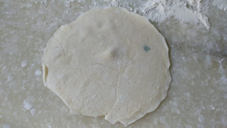 韭菜鸡蛋烫面饺步骤10