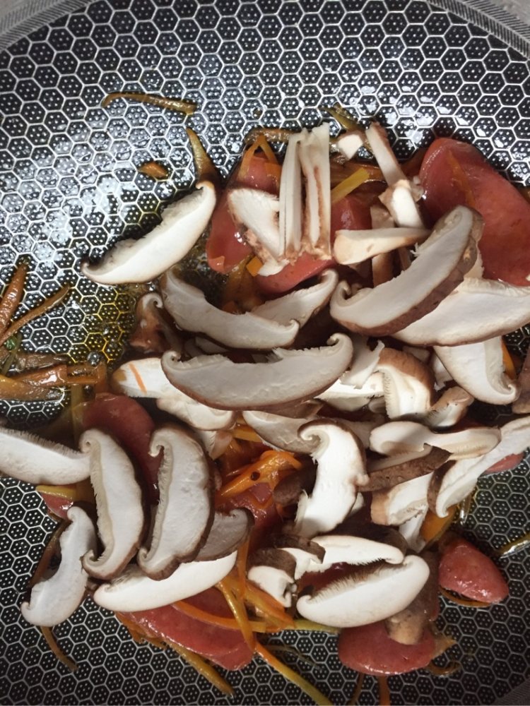时蔬炒面步骤5