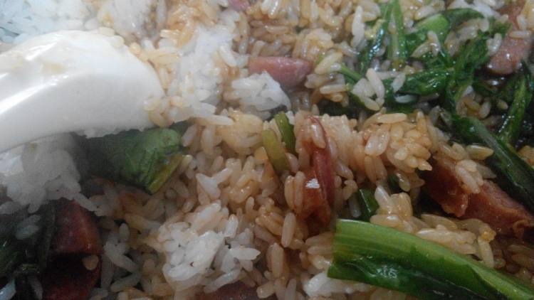 腊肠虾仁鲜蔬炒饭步骤13