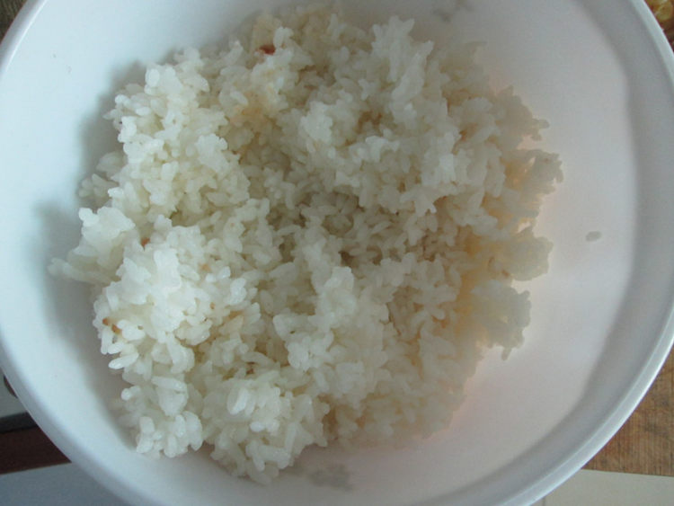 向日葵蛋炒饭步骤1