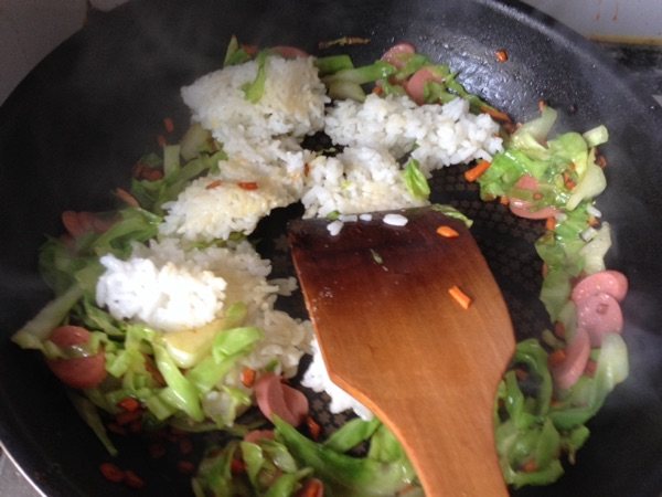 蔬菜炒饭步骤4