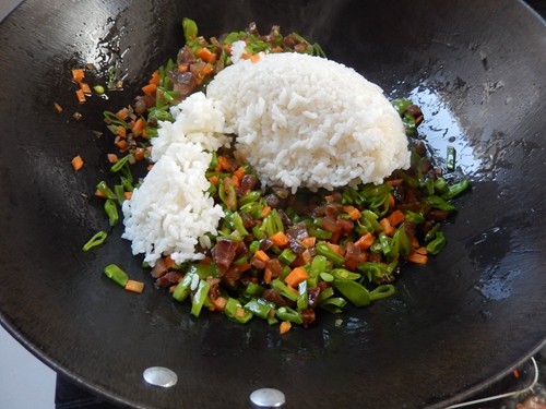 腊味炒饭步骤8