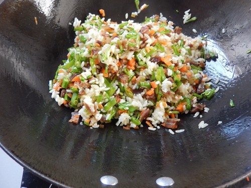 腊味炒饭步骤9