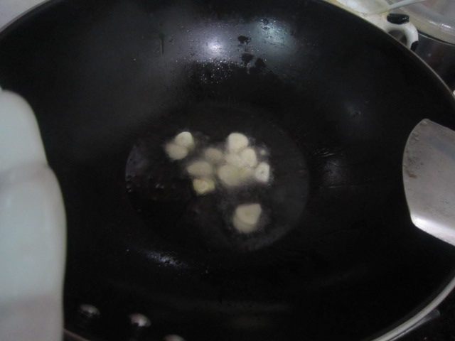 香肠肉末茄子煲步骤4