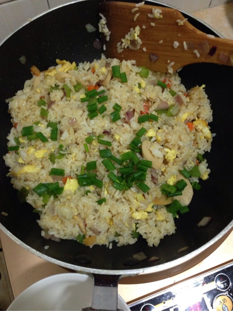 彩椒炒蛋饭步骤10