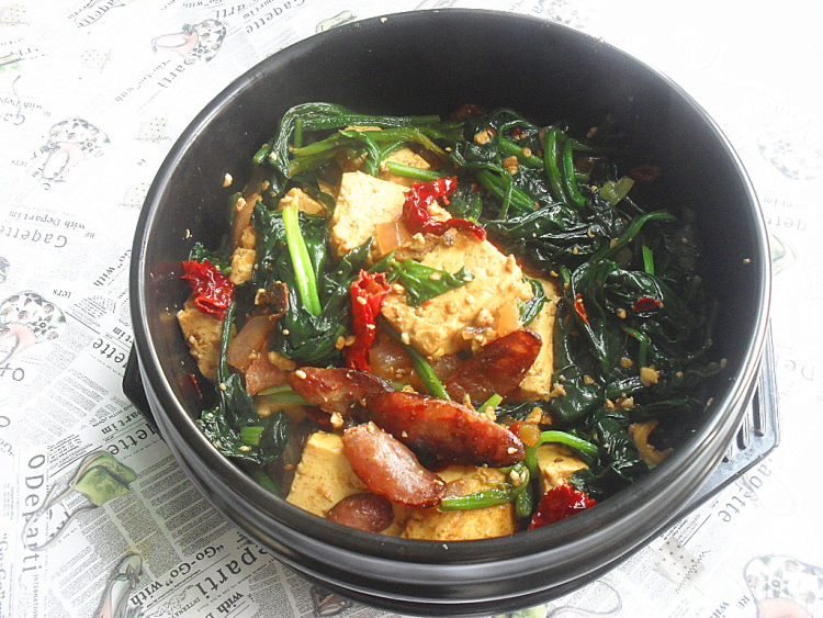 菠菜香肠炖豆腐步骤7