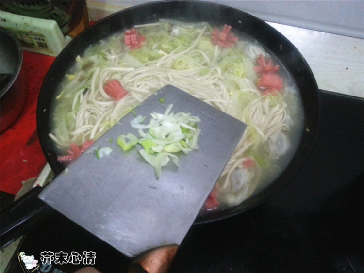 白菜云吞面步骤9
