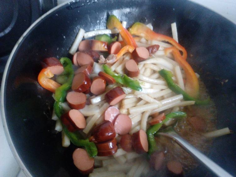 肉丝炒年糕步骤8