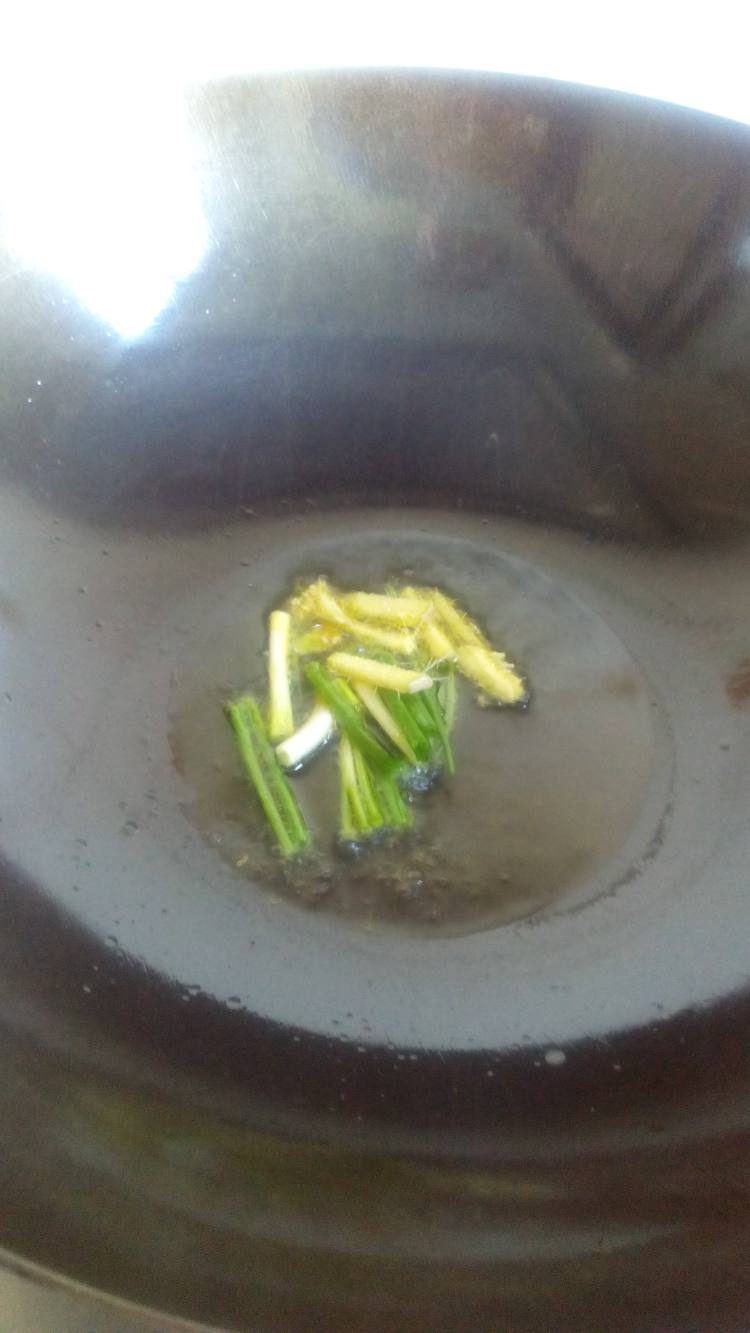 山药炒香肠步骤4