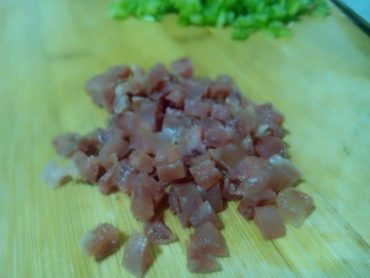杂蔬香肠炒饭步骤5