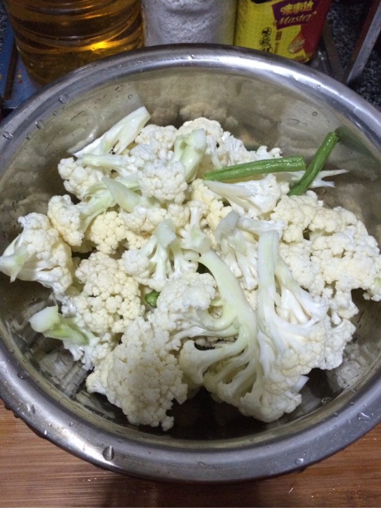 香肠炒花菜步骤3