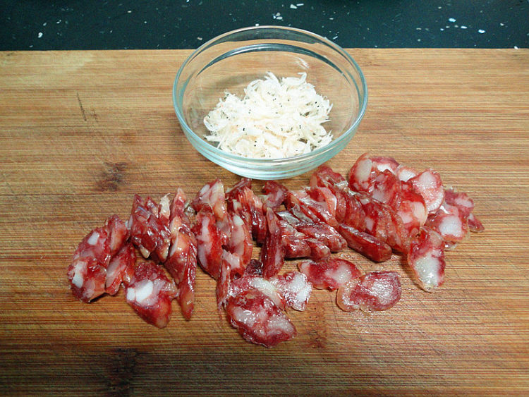 豆瓣香肠菜饭步骤4
