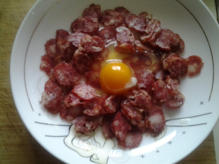 香肠蒸蛋步骤3