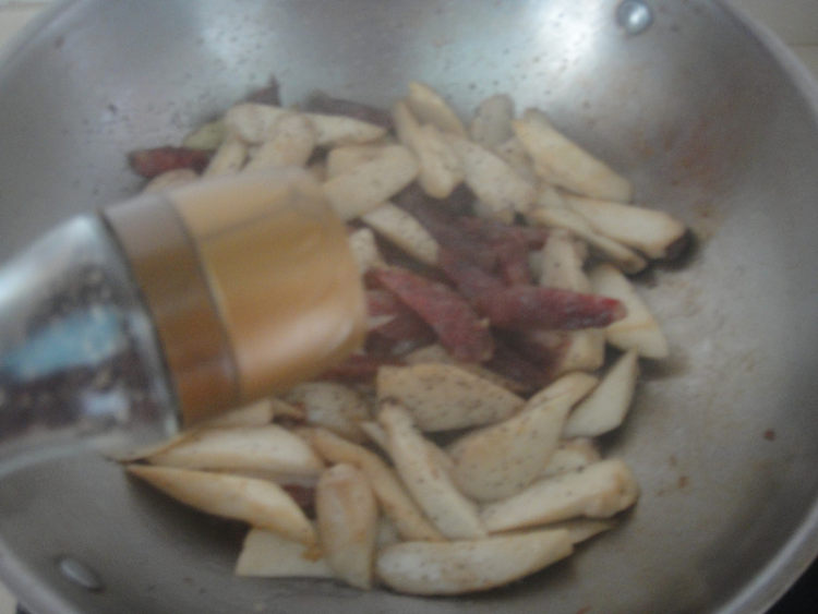 杏鲍菇炒香肠步骤9