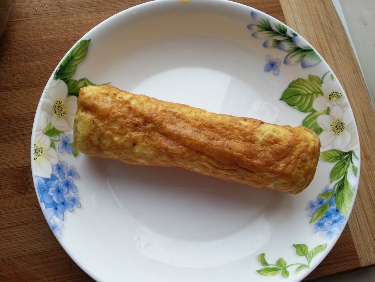 烤肠厚蛋烧步骤7