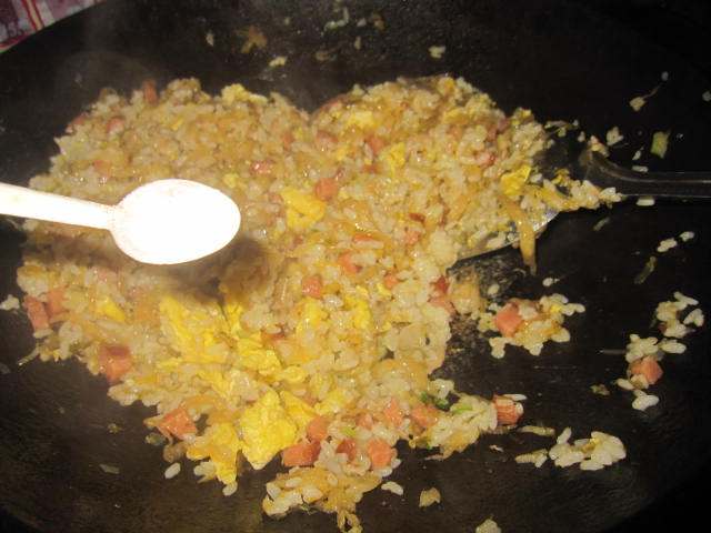 酸菜烩饭步骤12