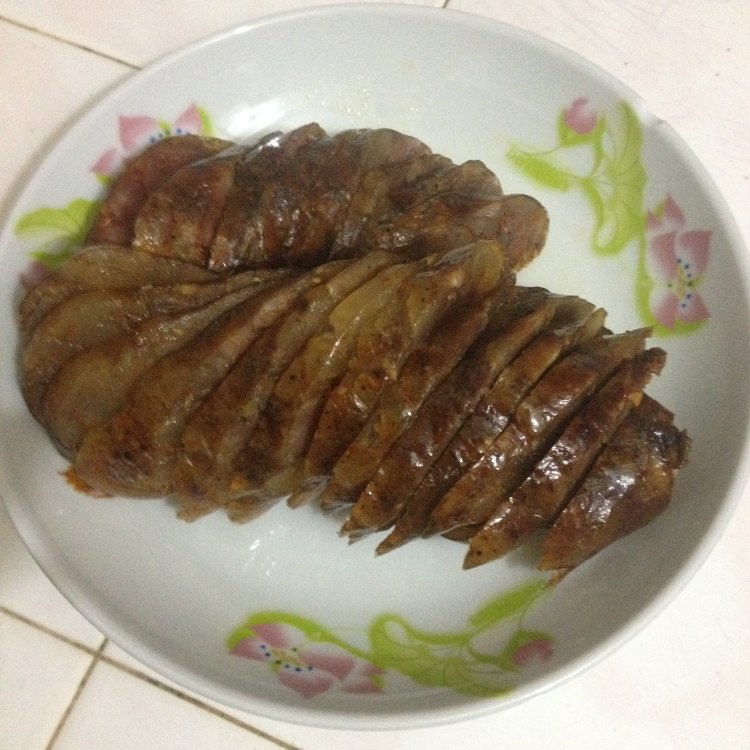 香肠炒蒜苗步骤3