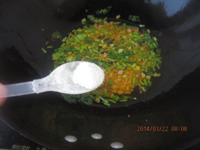 宝宝香肠青菜炒饭步骤5