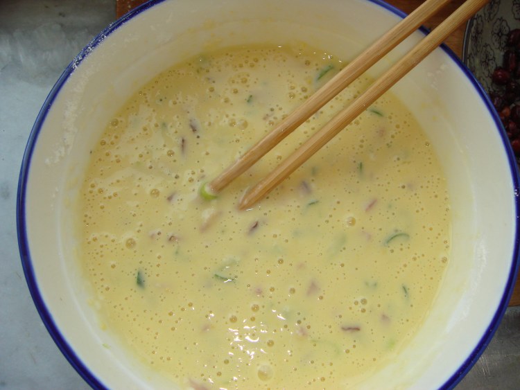 鸡蛋香肠饼步骤5