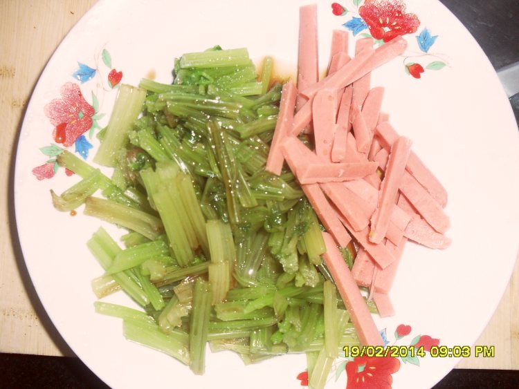 拌香芹步骤4