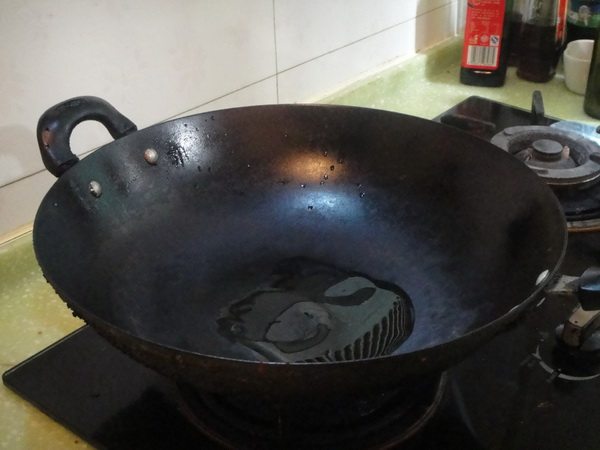 莲白炒香肠！步骤3