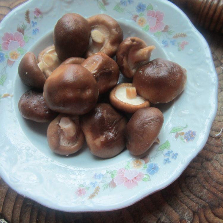 青椒香肠油豆腐步骤1