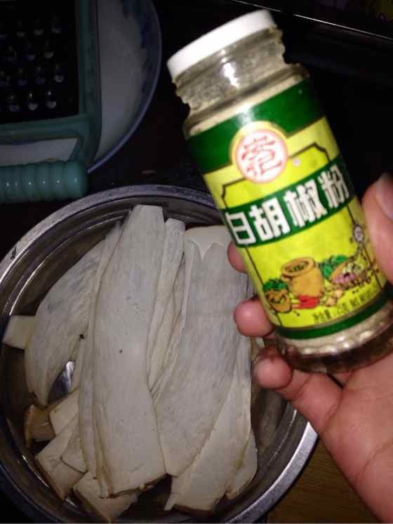 杏鲍菇香肠卷步骤4