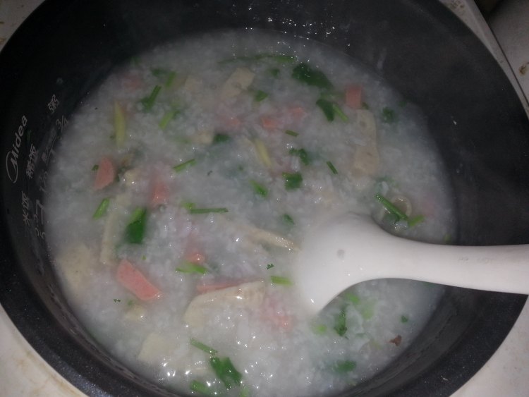 肉饼香肠粥步骤5