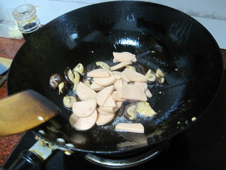 香菇肉丝黄瓜片步骤6