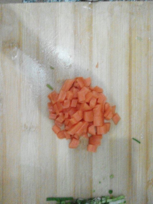 炒花饭步骤3