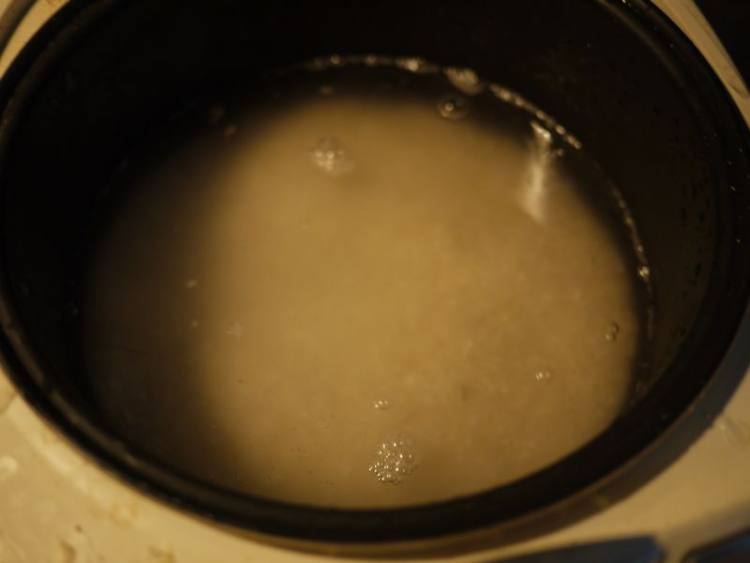 香肠扁豆焖饭步骤1