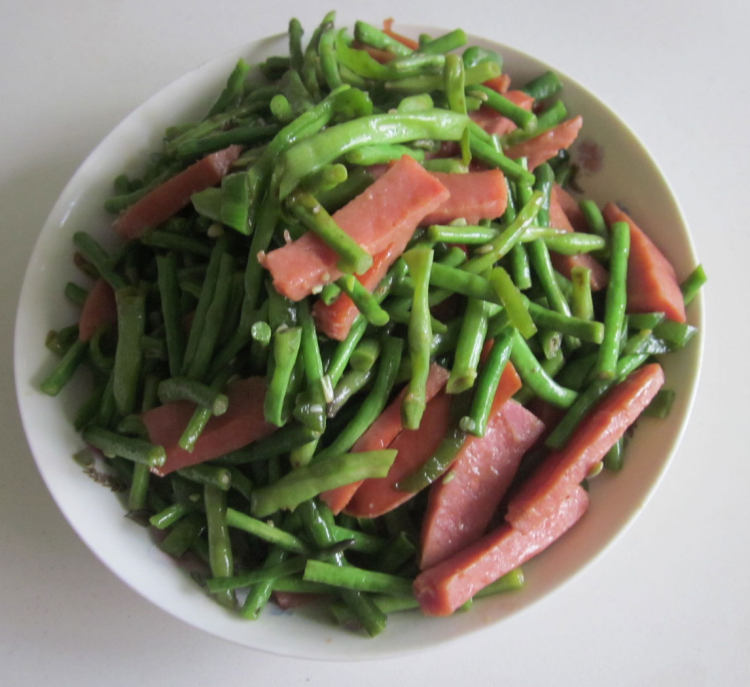 香肠炒缸豆步骤11