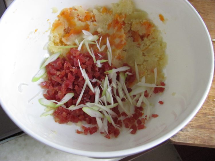 香肠土豆饼步骤7