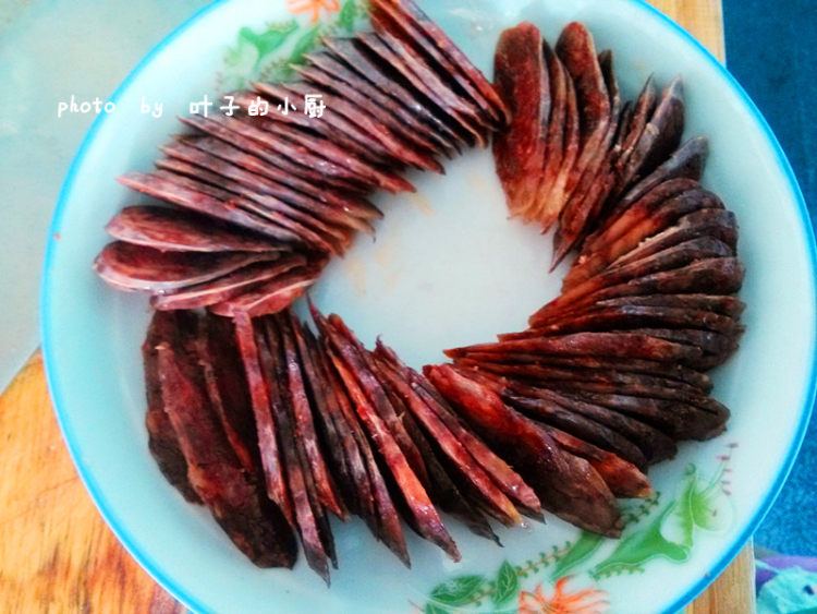 木耳鸡蛋炒香肠步骤6