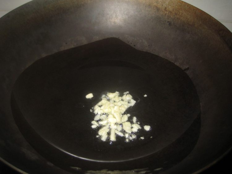 豇豆香肠步骤5
