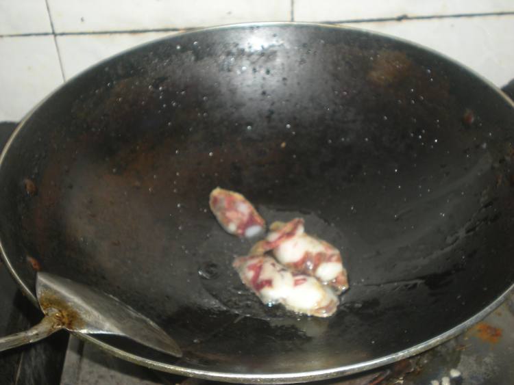 生菜腊肠面步骤3