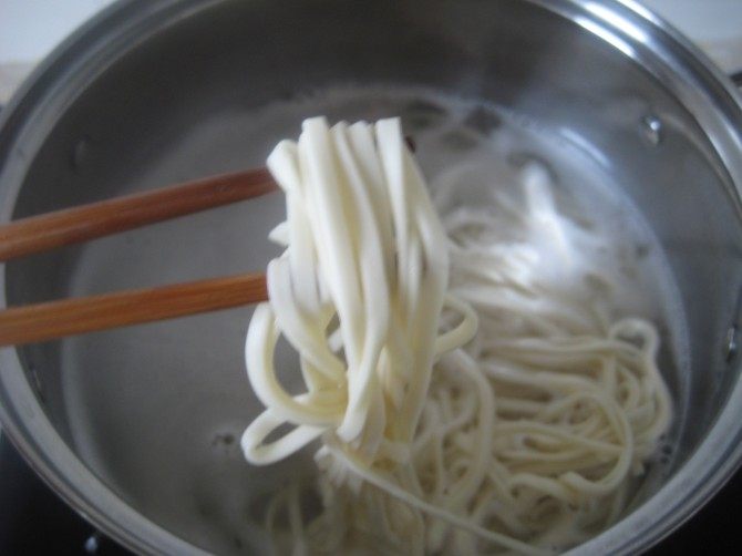 马蹄炒面步骤2
