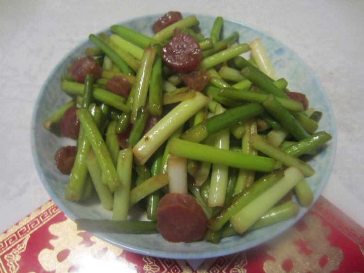 蒜苗香肠步骤8