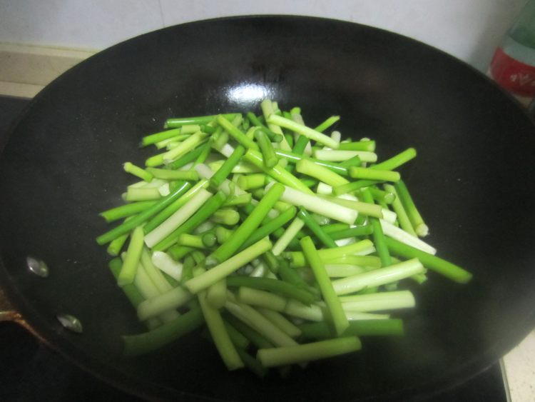 蒜苗香肠步骤5