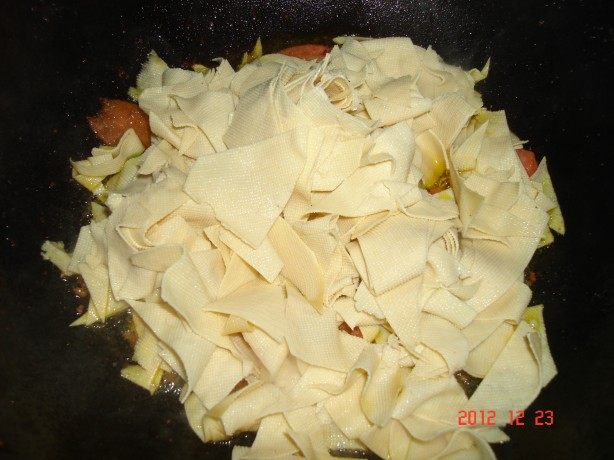 香肠炒甘蓝干豆腐步骤5