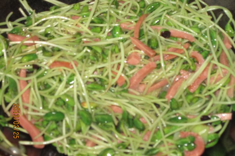 豆苗炒香肠步骤7