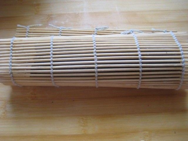 自制寿司卷步骤5