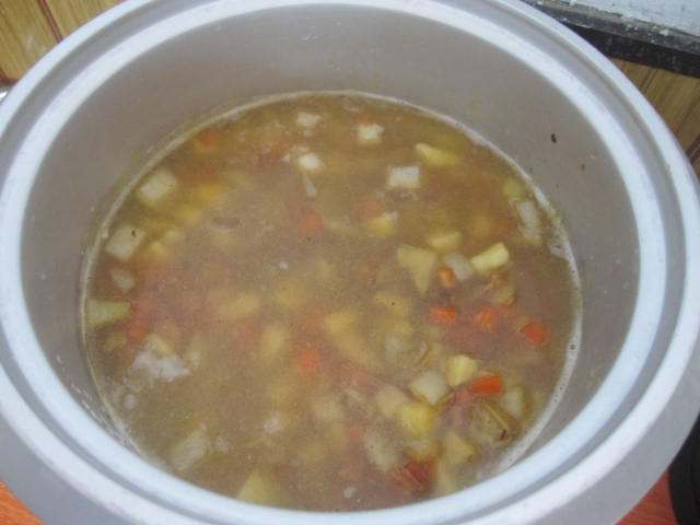 胡萝卜土豆洋葱香肠焖步骤15