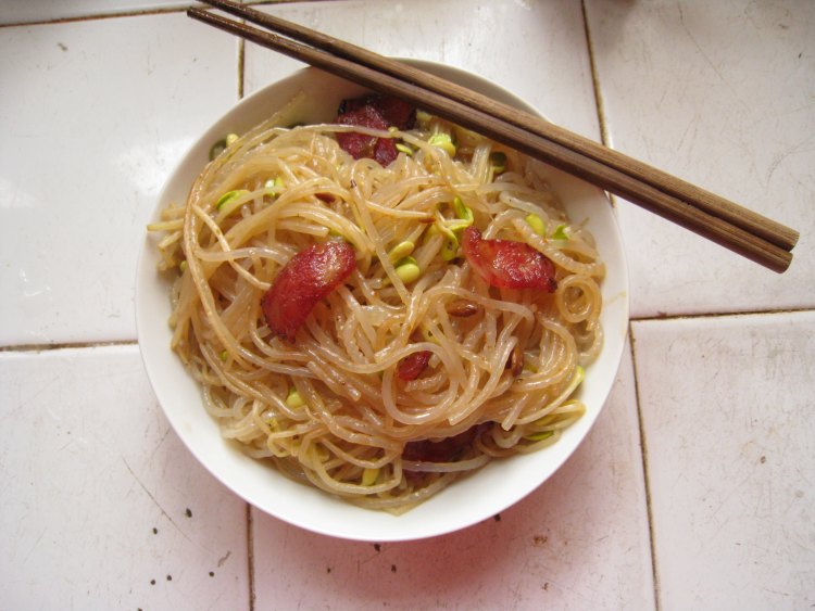 豆芽炒藕粉步骤9