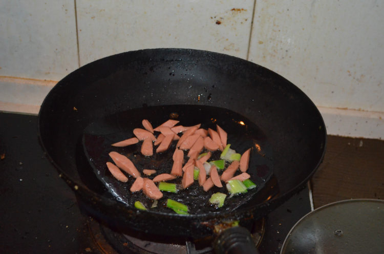 香肠豆芽步骤5