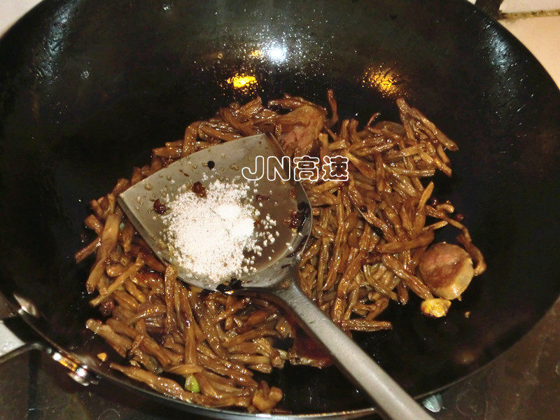 香肠干豆角炖粉条步骤8